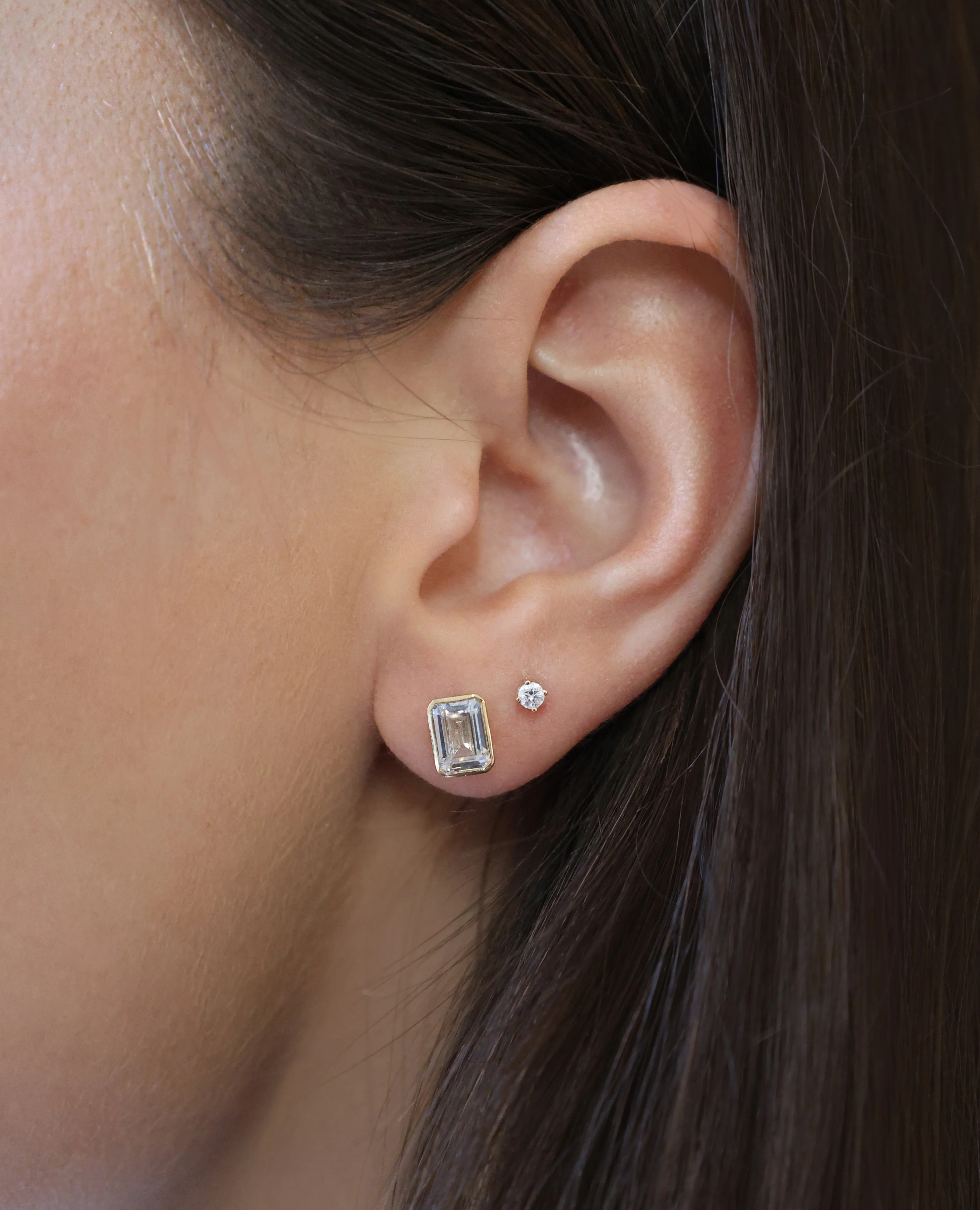 EMERALD BEZEL STUDS - Image 4