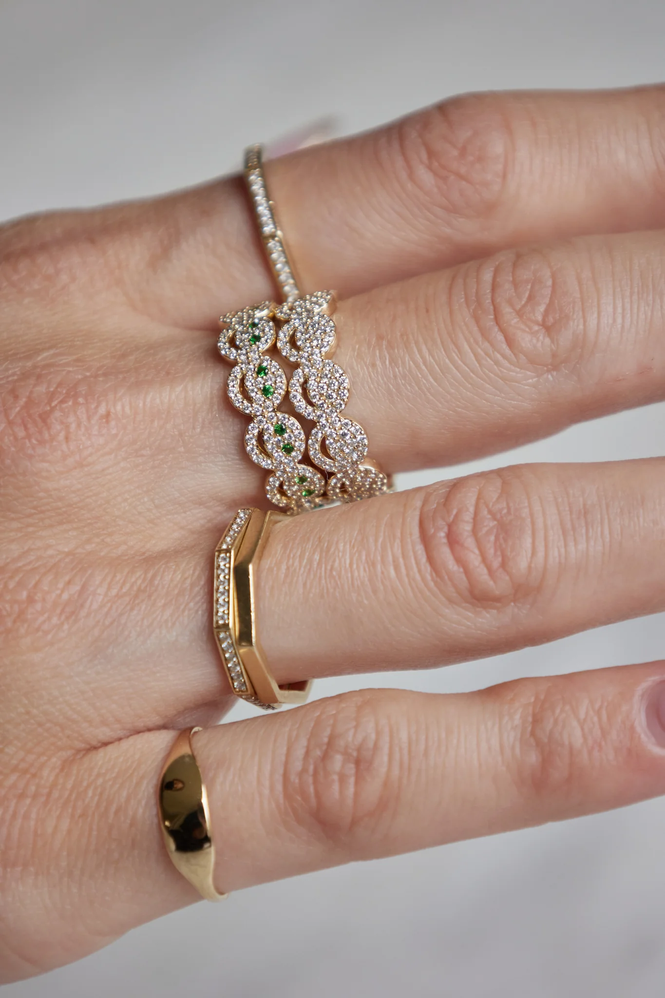 THE DAINTY SIGNET RING - Image 4