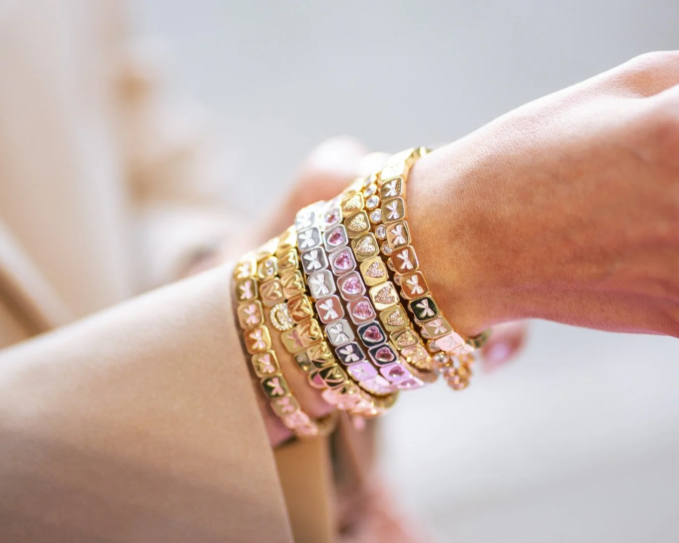THE IVORY BOW BRACELET - Image 4