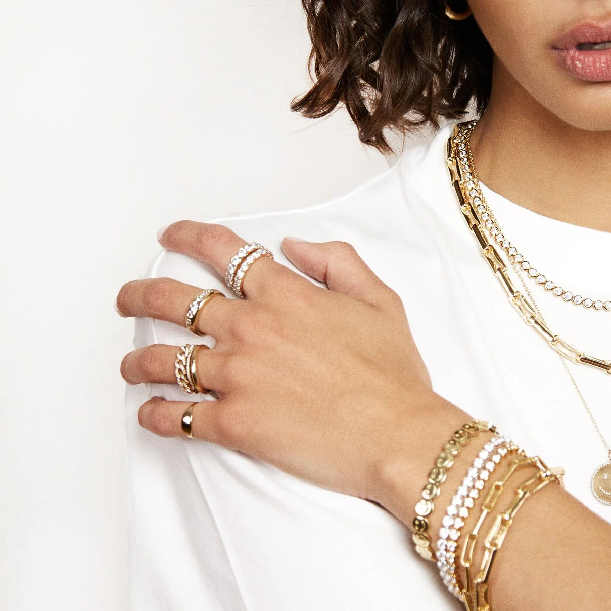 THE SCALLOPED ETERNITY RING - Image 3